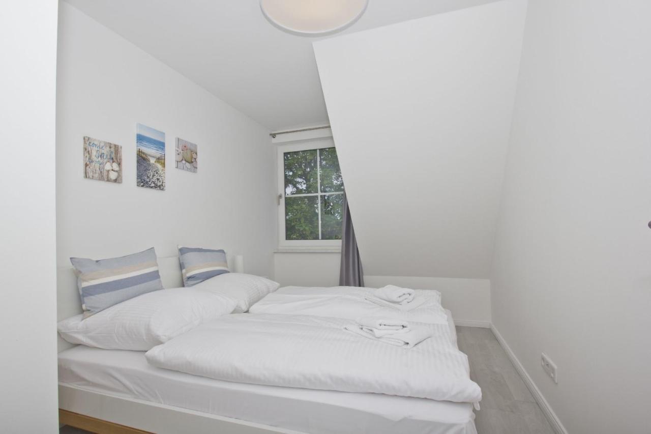 Gratis Nutzung Vom Ahoi Erlebnisbad Und Sauna In Sellin - Haus Inselwind Fewo Meerwellen Gross Zicker Exterior photo