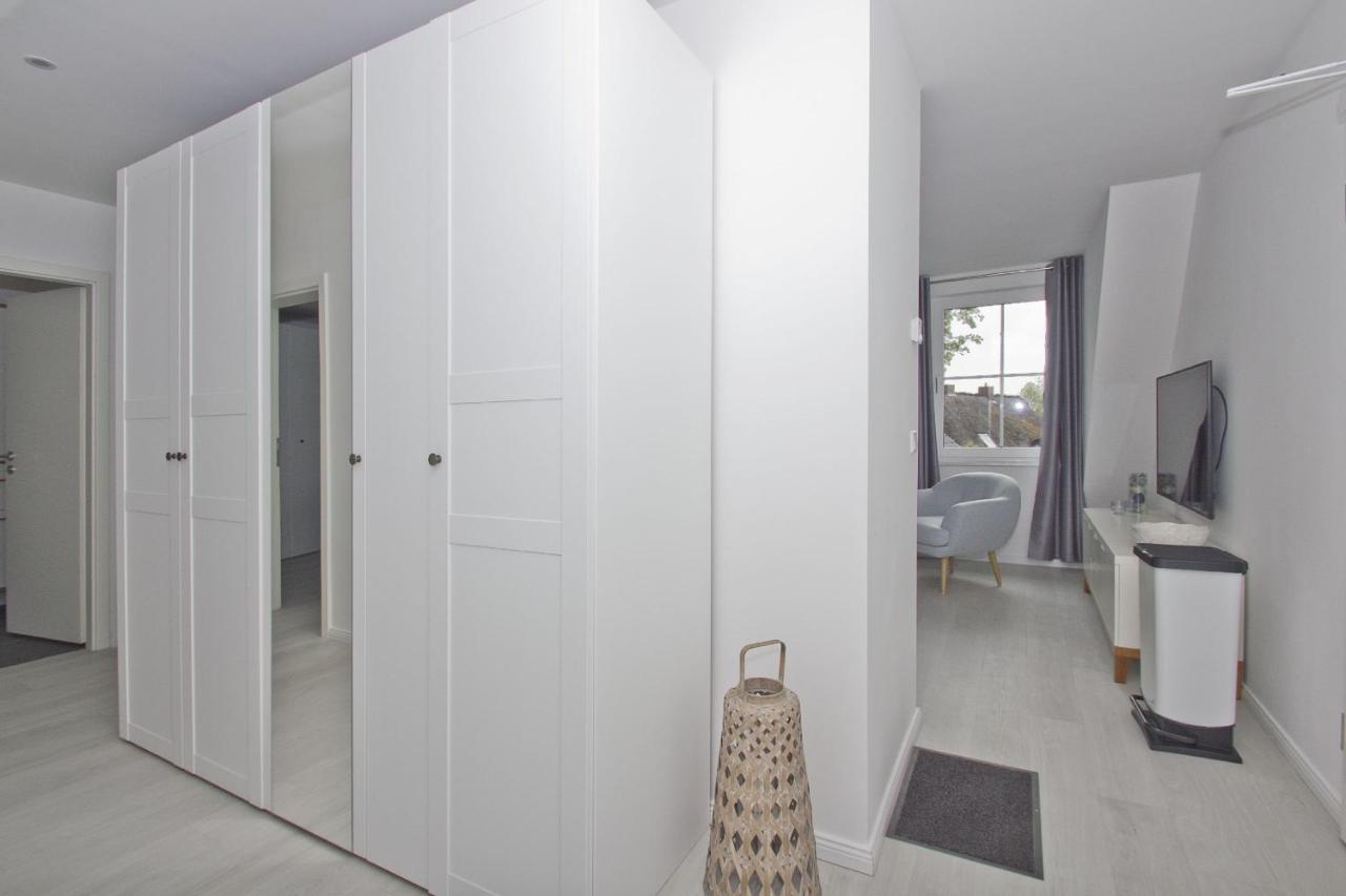 Gratis Nutzung Vom Ahoi Erlebnisbad Und Sauna In Sellin - Haus Inselwind Fewo Meerwellen Gross Zicker Exterior photo